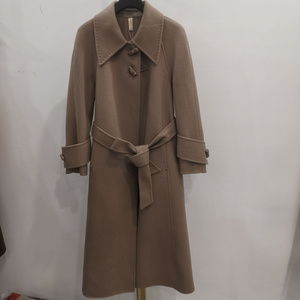 娅格国际女大衣