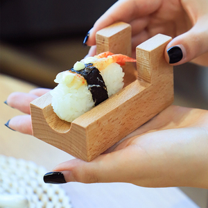 日式海胆寿司手卷架子日韩料理店摆盘创意餐具木制U型可托手握架