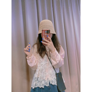 余小鱼服饰女士套装新款春装粉色衬衫蕾丝两件套舒适洋气淑女风