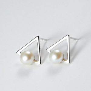 日韩版几何三角形珍珠贝珠铜镀银耳钉女气质简约百搭耳环耳饰品