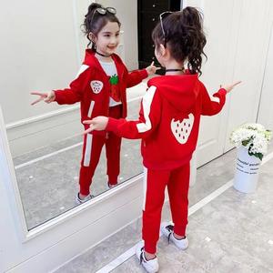 女童三件套时尚套装运动2023春秋装新款儿童女孩洋气纯棉草莓卫衣