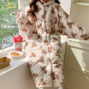 秋冬季睡衣女三层夹棉可爱小熊珊瑚绒睡袍保暖加厚绒小个子家居服