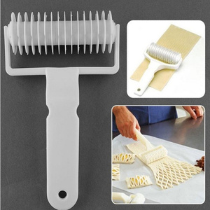 拉网刀皮萨面饼滚刀烘焙工具菠萝包网面皮面包网状造型塑料滚轮刀