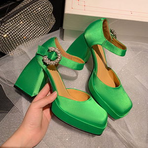 包头凉鞋女真皮粗跟一字带高跟鞋2022春夏季新款绿色方头中空单鞋