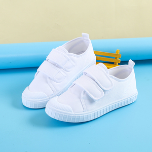 儿童白鞋幼儿园小白鞋布鞋小学生舞蹈男童六一儿童节女童演出白色