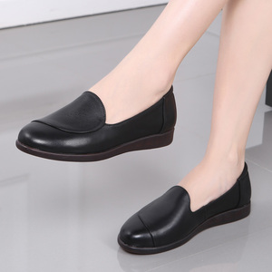 000人付款天猫妈妈鞋真皮软底坡跟单鞋中年女士皮鞋春秋女鞋中老年中