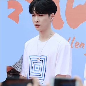 张艺兴同款白色短袖男纯棉t恤女韩版宽松回字形迷宫印花纯棉ins男