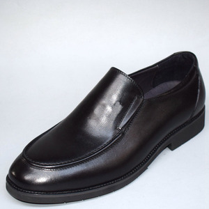 外贸皮鞋男商务正装真皮圆头一脚蹬橡胶软底舒适休闲男鞋2020秋季