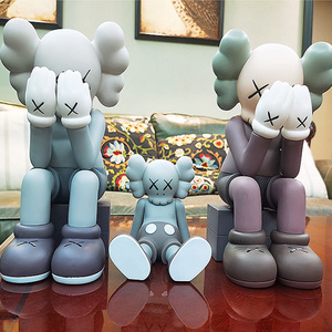 kaws小玩偶