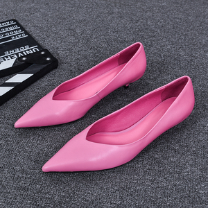 高跟鞋女2024年新款设计感小众胎牛皮尖头细跟低跟粉色糖果色单鞋