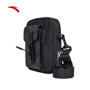 安踏运动斜挎包2022新款时尚迷彩单肩小背包休闲通勤包192218121