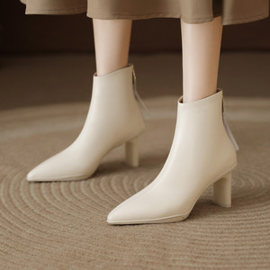 斯莱曼蒂2024年新款头层羊皮尖头粗跟时尚运动软底气质短靴靴子