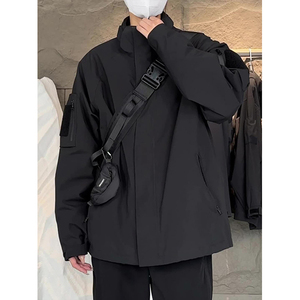 黑武士魔术贴三合一冲锋衣男款美式机能工装夹克户外骑行防晒外套