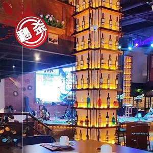 胡桃里酒吧餐厅简约实木发光铁艺隔断展示装饰墙面柱子红啤酒架柜