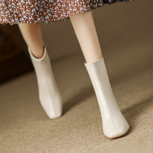 法式小踝靴女秋款方跟短靴瘦瘦靴羊皮头冬季方头高跟鞋方跟马丁靴