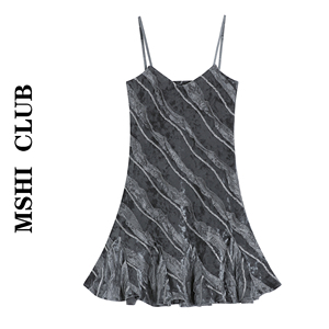MSHI CLUB夏季新款深灰色丝绒拼接蕾丝吊带连衣裙女高腰复古短裙
