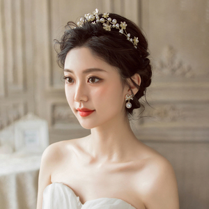新娘头饰新款韩式金色花朵发箍珍珠皇冠结婚纱礼服发饰写真妍希