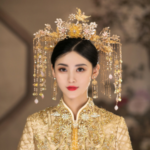 中式新娘秀禾服头饰大气金色流苏凤冠霞帔古装汉服龙凤褂饰品茜雯