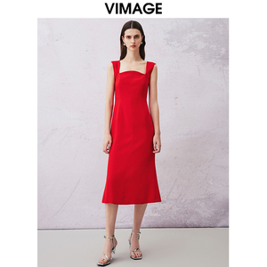 VIMAGE纬漫纪复古方领吊带鱼尾红色连衣裙敬酒订婚新年红裙24新款