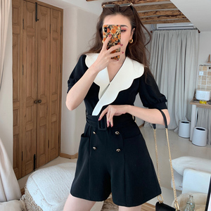 2022新款港风复古chic韩系洋气减龄短裤时髦黑色连体裤礼服女秋冬