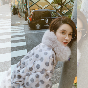 张大奕 狐狸毛大毛领羽绒服白鸭绒波点宽松保暖外套女冬季新款