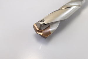 皇冠钻铲钻刀杆深孔钻加长u钻暴力钻舍弃式内冷钻头铲钻刀片枪钻