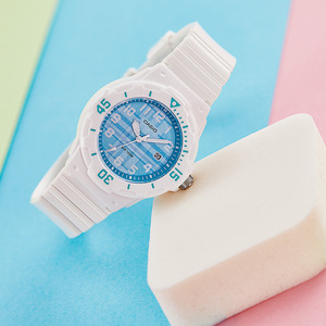 卡西欧casio儿童手表女学生少女初中防水电子石英表lrw-200h-2c