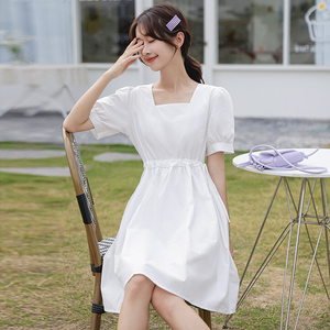 白色裙子少女夏装2022新款仙女超仙森系收腰小个子短袖方领连衣裙