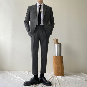 东大门两粒双排扣西装男士修身韩版潮流帅气商务休闲条纹西服套装