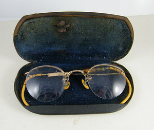 民国时期 上海茂昌眼镜公司-12k包金-金丝边古董眼镜