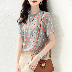 夏季短袖t恤女士短款夏装2023年新款碎花雪纺衫洋气上衣宽松小衫