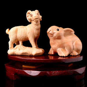 羊兔拱福摆件属猪