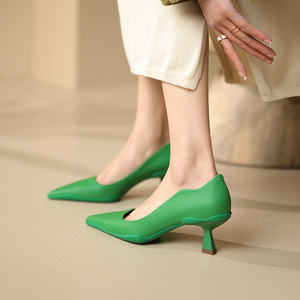 运动鞋底高跟鞋女2022新款小众设计感尖头细跟5cm不累脚真皮单鞋