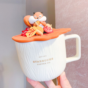 正品星巴克杯子中秋季松鼠木纹款马克杯带盖陶瓷办公桌面咖啡水杯