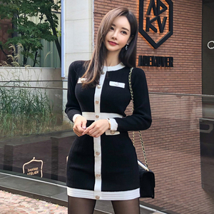 针织连衣裙女2023冬季新款韩版黑色内搭修身显瘦长袖毛衣打底短裙