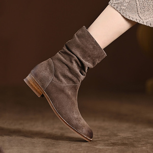 圆头磨砂中筒靴子