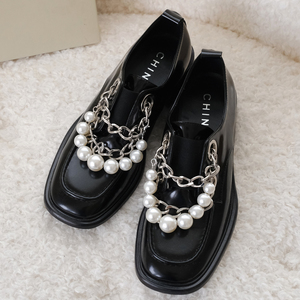 chenshop设计师chinchin时尚英伦复古个性百搭珍珠链条方头德比鞋