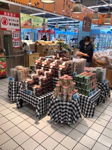精品商场美陈布超市情景陈列道具创意堆头布装饰布饭店格子桌布