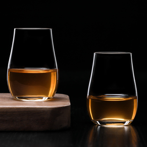 超小众轻薄款威士忌闻香杯水晶玻璃品鉴杯小号品酒杯郁金香酒杯