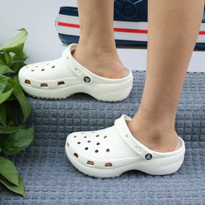 卡洛驰女凉拖坡跟