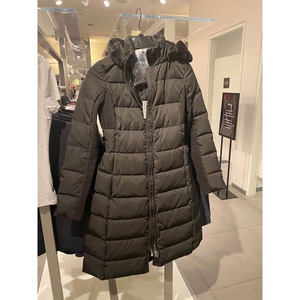 阿玛尼女羽绒服