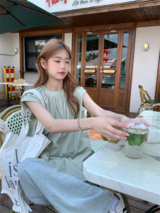 kumikumi豆绿色设计感褶皱开叉衬衫女装夏季宽松休闲百搭套头上衣