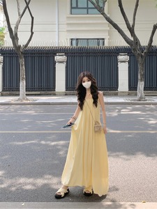 kumikumi海边度假风黄色吊带连衣裙女装夏季宽松休闲沙滩裙仙女裙