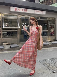 kumikumi复古红色格纹吊带裙女夏季新款性感修身A字裙连衣裙长裙