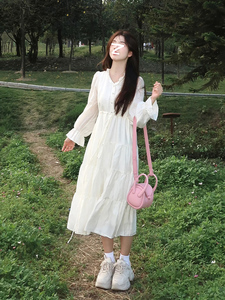 白色连衣裙女夏季新款高级感法式收腰仙女裙显瘦高腰小个子长裙子