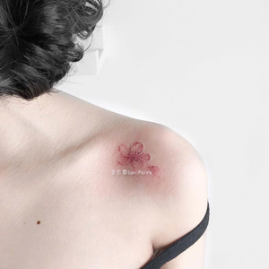 性感锁骨粉红色樱花花瓣纹身贴防水女持久韩国小清新花朵仿真刺青