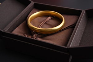 "扁素圈"足金999 古法工艺黄金手镯 100克 面宽 10mm