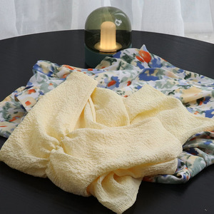 淡奶黄小衫 柔软垂感好的褶皱面料 v领小衫 韩风短袖t恤上衣