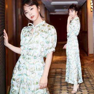 杨紫谭松韵明星同款春夏季碎花雪纺连衣裙女新款女装收腰显瘦裙子