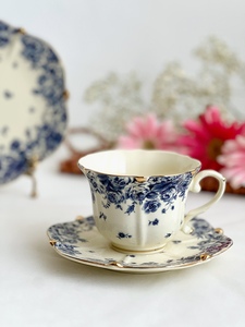 绝美 出口单欧洲宫廷气质奶油黄底色配蓝花陶瓷盘子咖啡杯 250ml